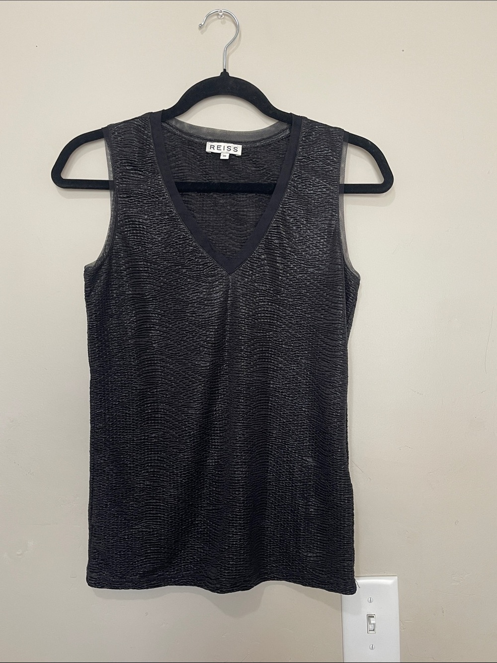 Reiss Ona Metallic Top Black Textured V-Neck Sleeveless XS